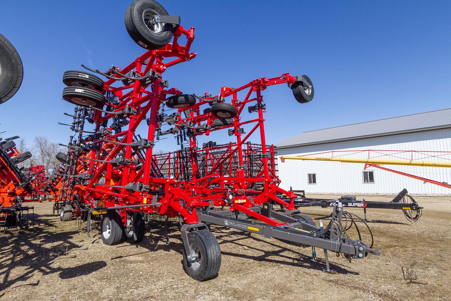 New 47′ Wil-Rich 2530 Chisel Plow | Rust Sales Inc.