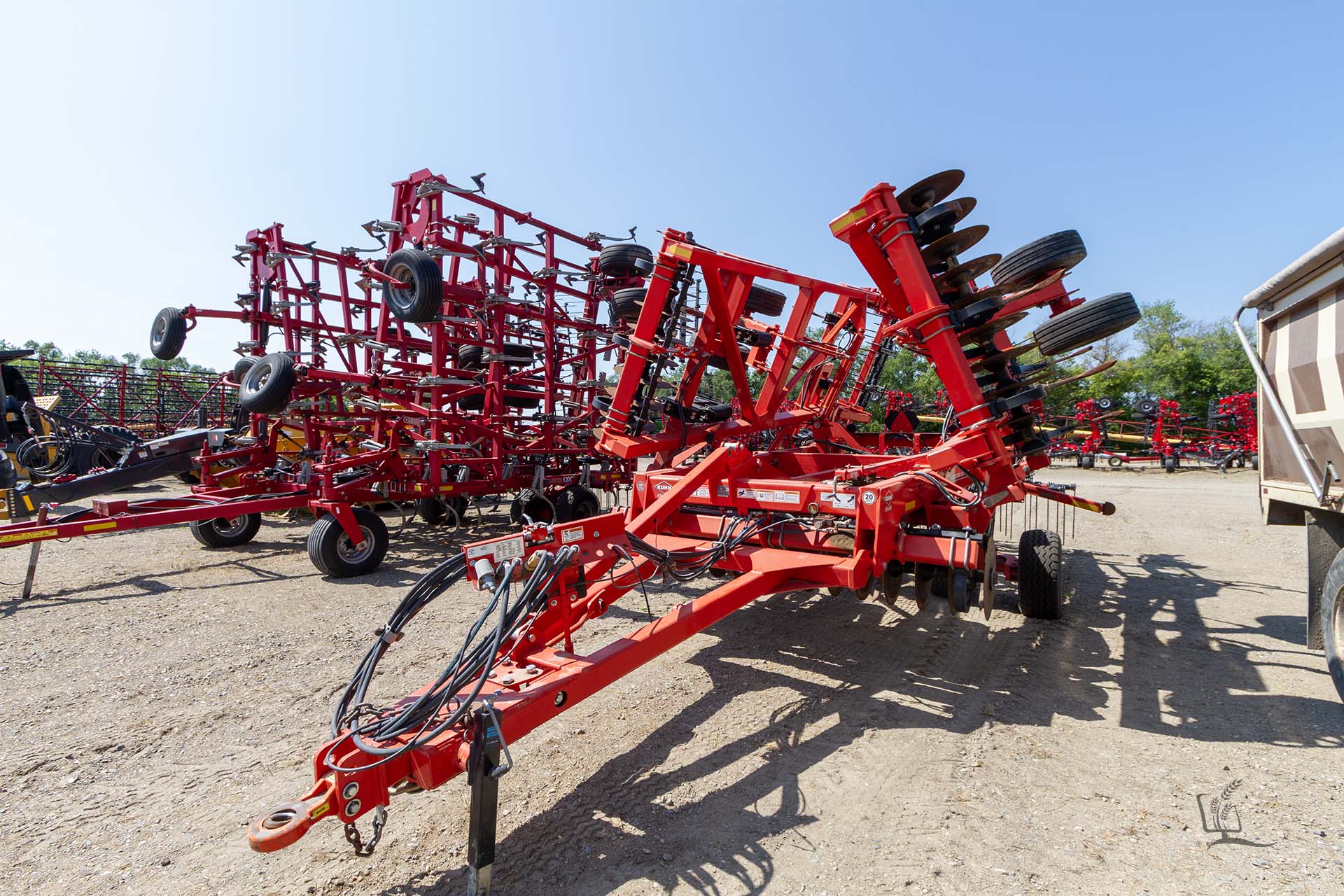 Used Kuhn-Krause 4810-17 Landsaver Coulter Chisel - Image 33